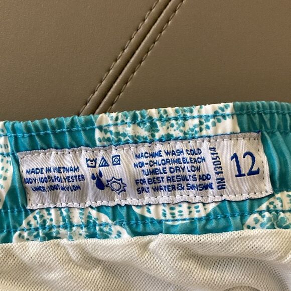 Strong Boat Classic Boys Swim Trunks in White/Aqua Sand Dollar Print. Size 12. - Picture 9 of 9